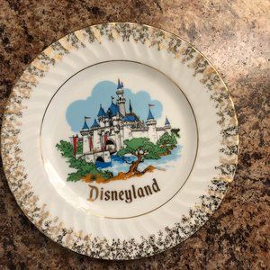 Vintage Disneyland sleeping beauty Castle souvenir plate gold rim made in Japan